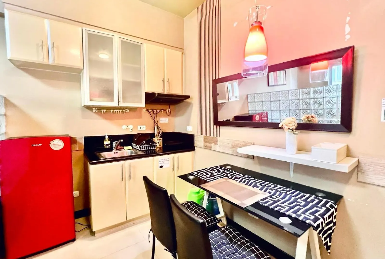 Bgc Mckinley City Center Apartments - Global City Manila Hotel