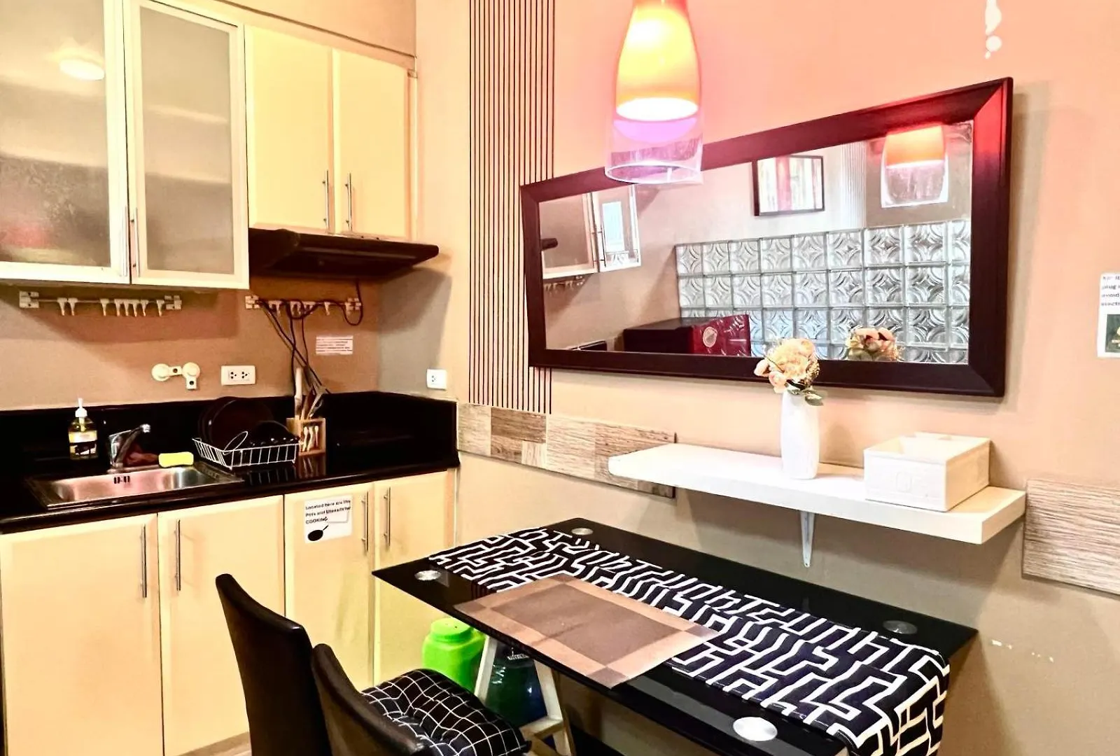Bgc Mckinley City Center Apartments - Global City Manila Hotel
